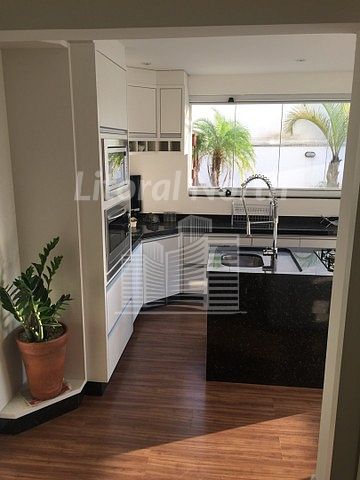 Apartamento de 3 quartos, 227m² no bairro Centro, em Balneário Camboriú | Eu Corretor