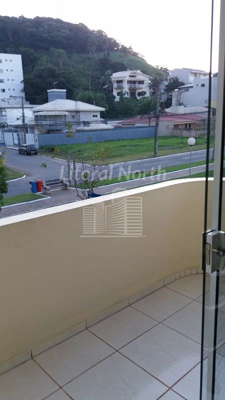 Sobrado de 3 quartos, 150m² no bairro Ressacada, em Itajaí | Eu Corretor