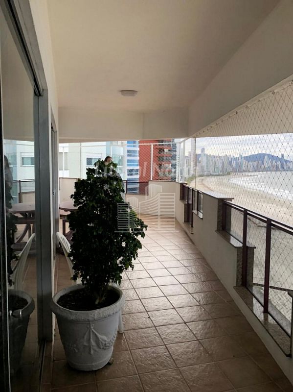 Apartamento de 3 quartos, 281m² no bairro Barra Sul, em Balneário Camboriú | Eu Corretor