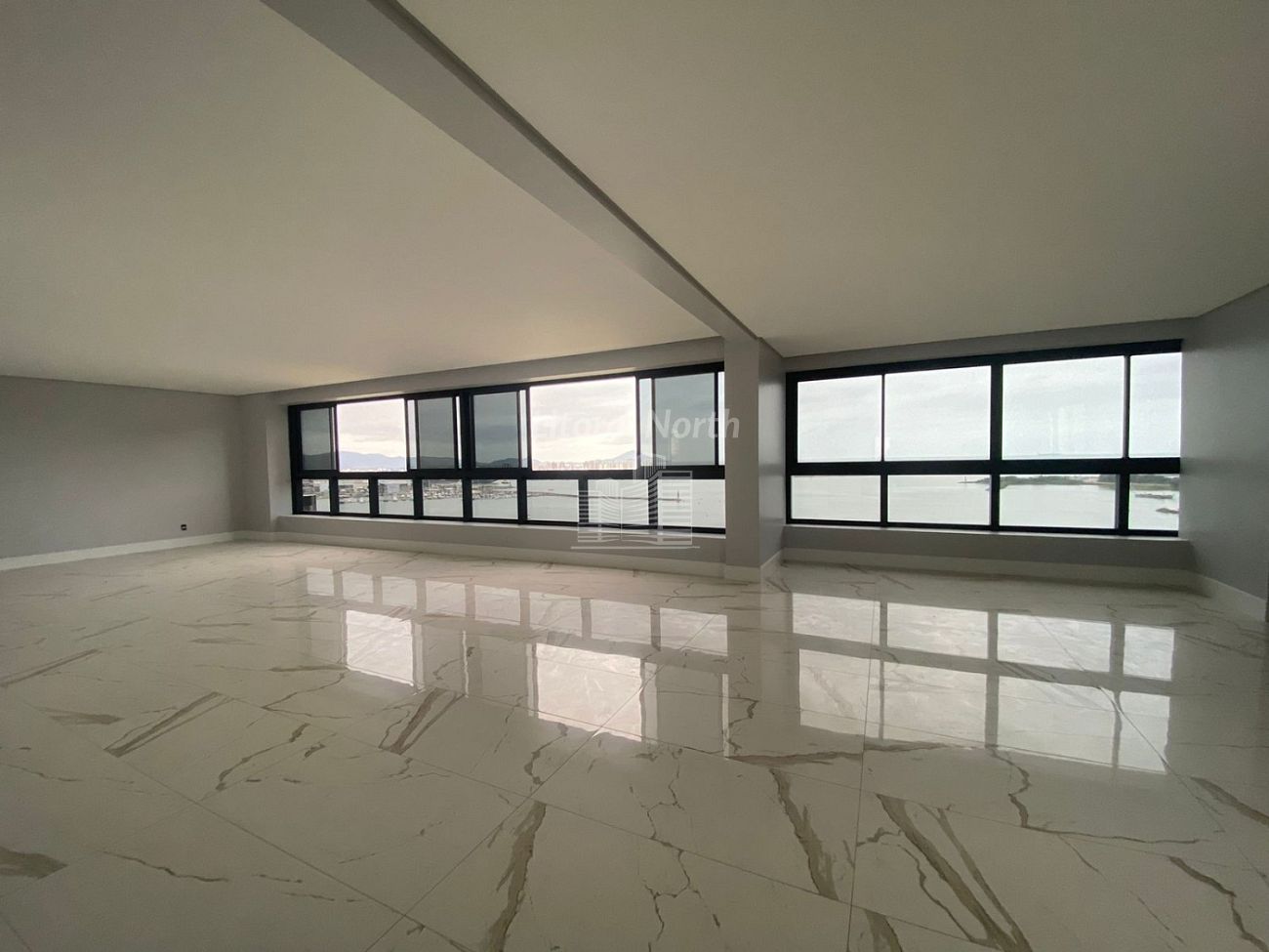 Apartamento de 4 quartos, 322m² no bairro Fazenda, em Itajaí | Eu Corretor