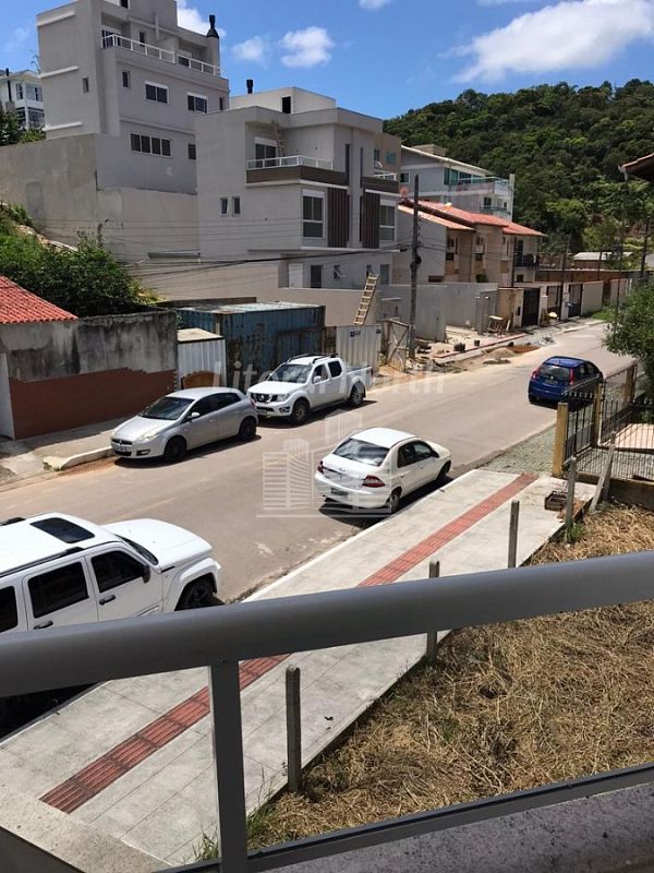 Sobrado de 5 quartos, no bairro Ariribá, em Balneário Camboriú | Eu Corretor