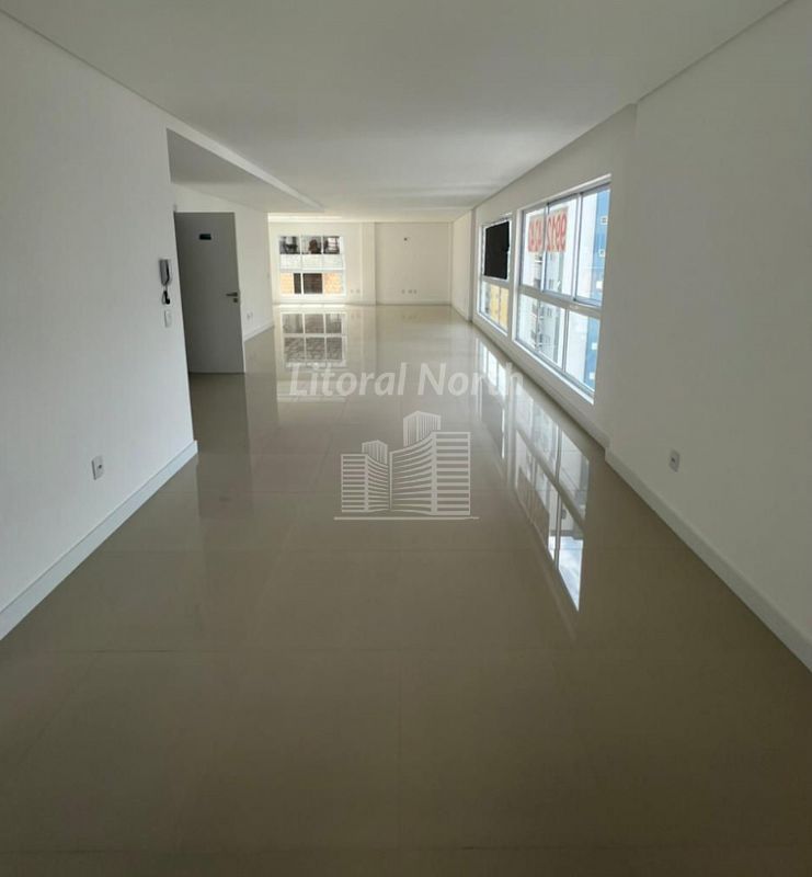 Apartamento de 3 quartos, 208m² no bairro Pioneiros, em Balneário Camboriú | Eu Corretor