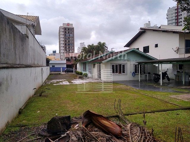 Lote/Terreno de 600m² no bairro Vila Operária, em Itajaí | Eu Corretor