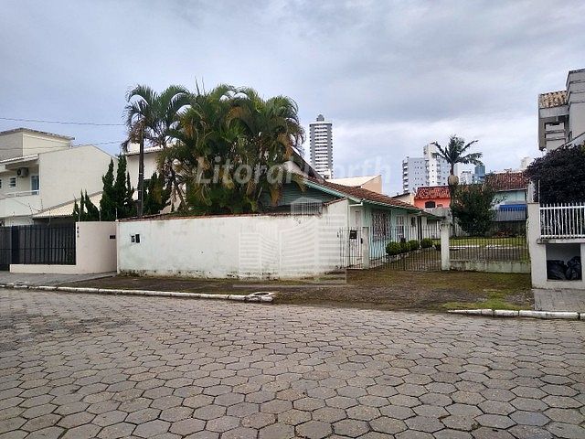 Lote/Terreno de 600m² no bairro Vila Operária, em Itajaí | Eu Corretor