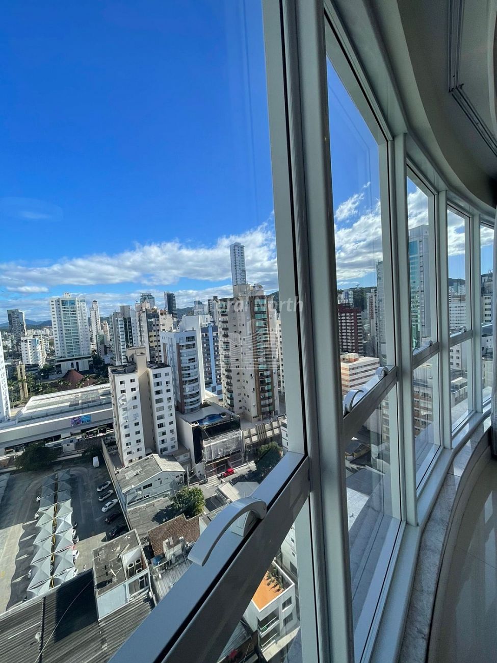 Apartamento de 3 quartos, 152m² no bairro Centro, em Balneário Camboriú | Eu Corretor