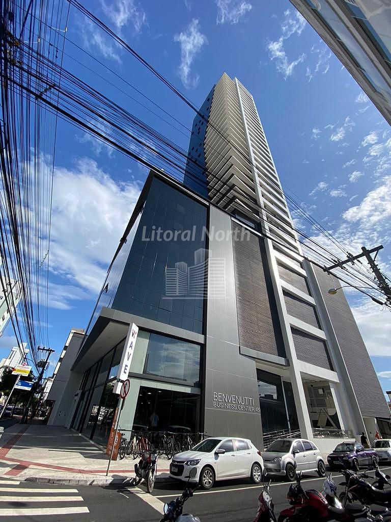 Sala Comercial de 41m² no bairro Centro, em Balneário Camboriú | Eu Corretor