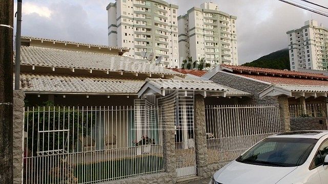 Casa de 3 quartos, 339m² no bairro Fazenda, em Itajaí | Eu Corretor