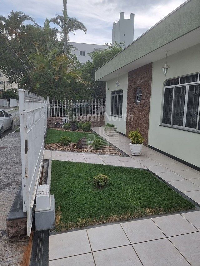 Casa de 3 quartos, 220m² no bairro Fazenda, em Itajaí | Eu Corretor