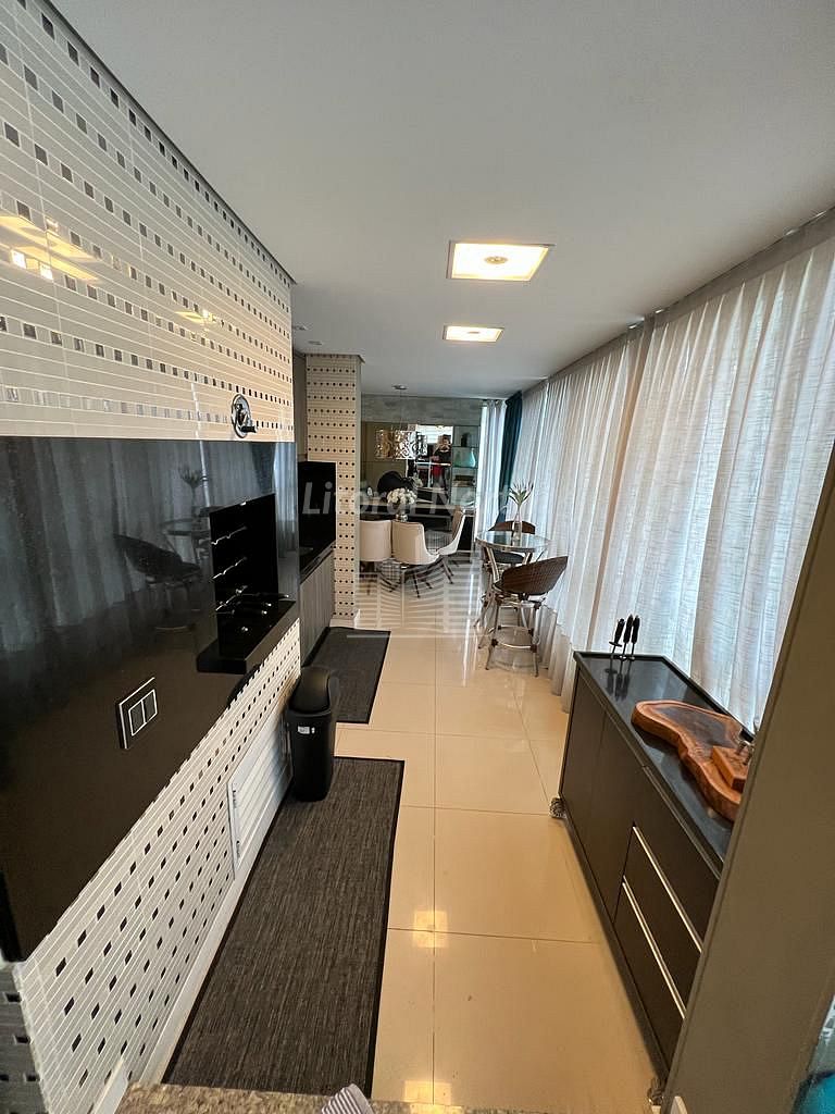 Apartamento de 4 quartos, 256m² no bairro Centro, em Balneário Camboriú | Eu Corretor