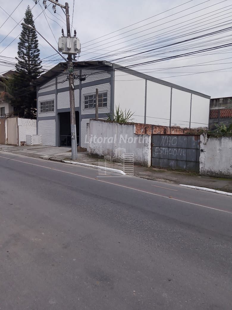 Galpão / Depósito / Armazém de 200m² no bairro Municípios, em Balneário Camboriú | Eu Corretor