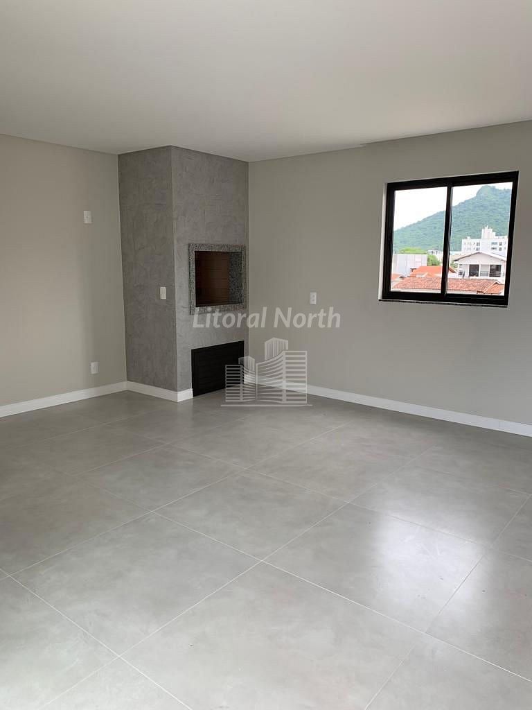 Sobrado de 3 quartos, 200m² no bairro Centro, em Balneário Camboriú | Eu Corretor