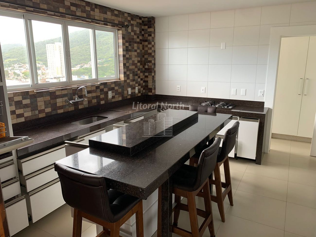 Apartamento de 3 quartos, 240m² no bairro Fazenda, em Itajaí | Eu Corretor