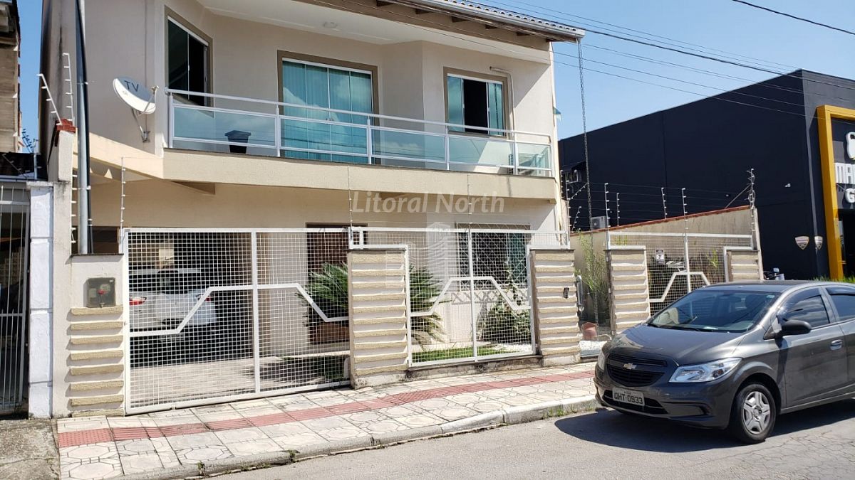 Casa de 4 quartos, 350m² no bairro Dom Bosco, em Itajaí | Eu Corretor