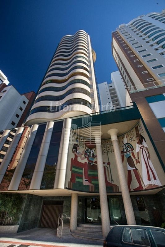 Apartamento de 3 quartos, 597m² no bairro Centro, em Balneário Camboriú | Eu Corretor