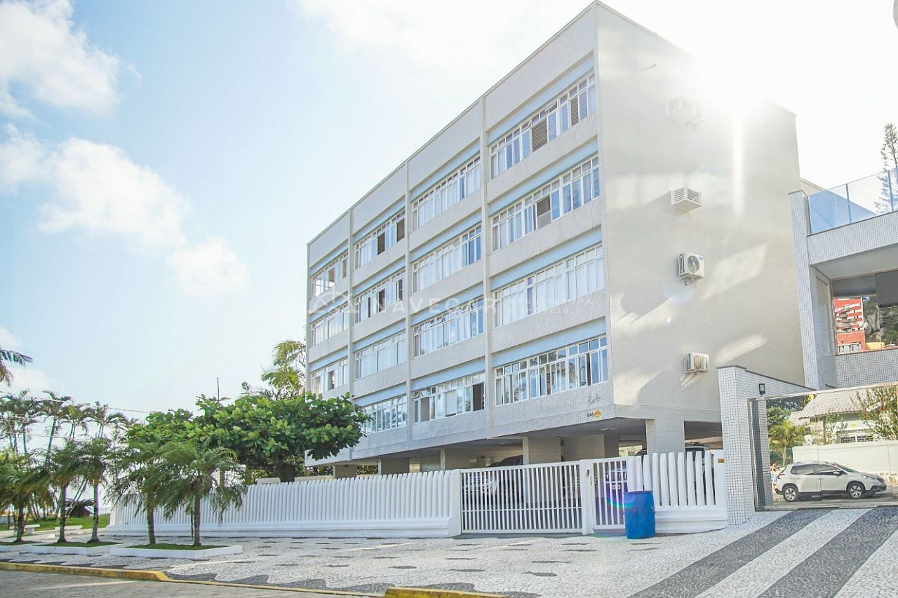 Apartamento Cobertura Duplex para Aluguel em CAIOBA caioba-PR